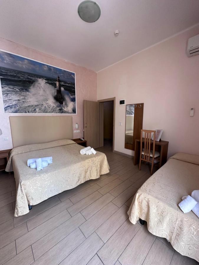 רימיני Hotel Adria Nuova מראה חיצוני תמונה