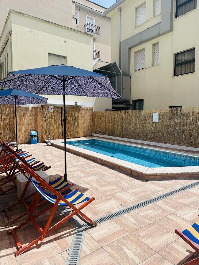 רימיני Hotel Adria Nuova מראה חיצוני תמונה