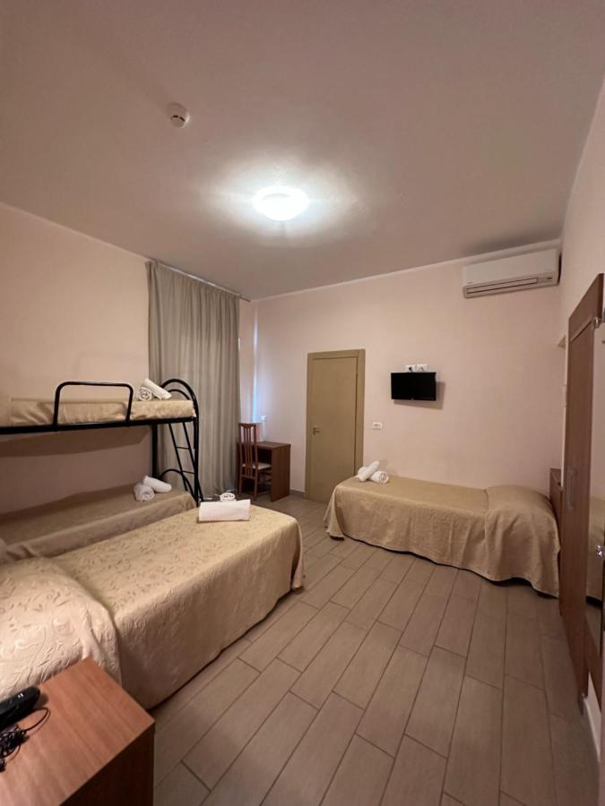 רימיני Hotel Adria Nuova מראה חיצוני תמונה